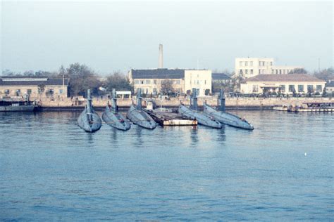 青島哪裏看軍艦：探訪海軍重地，領略軍艦風采